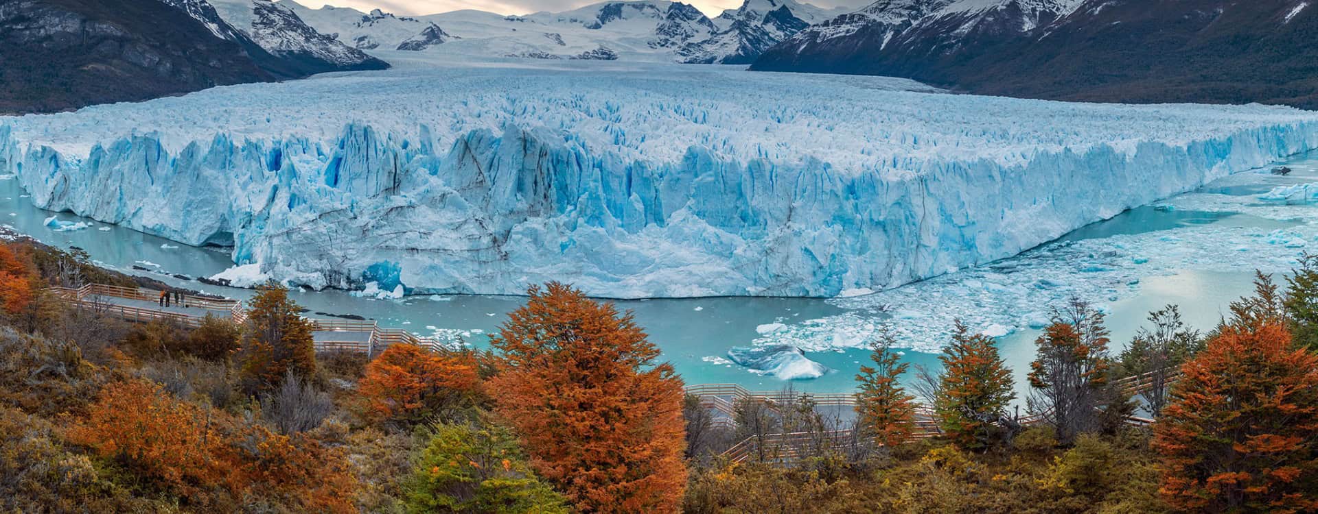 Pasarelas del Glaciar Perito Moreno desde el mirador, El Calafate